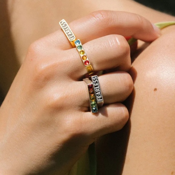 Alex And Ani Sterling Silver Rainbow Crystal Signet Bar Flat Top Rhinestone Ring - Picture 6 of 17